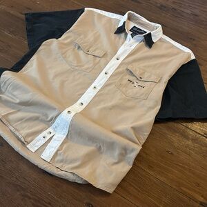 Men's Vintage wrangler Tan and Black Short Sleeve Shirt
